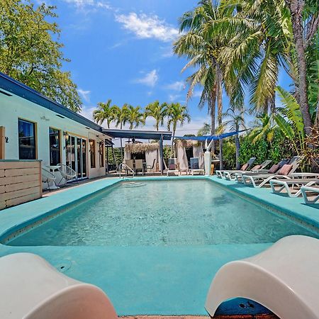 Large Gay Men'S 1 Bedroom W Gameroom Heated Pool Clothing Optional オークランド・パーク エクステリア 写真